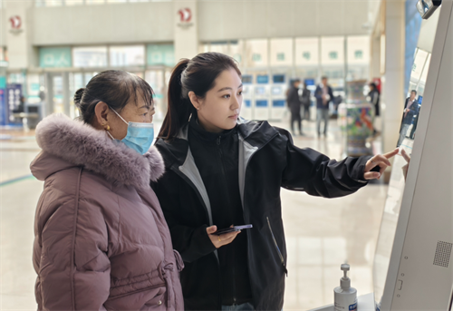 《陪诊师：做患者的