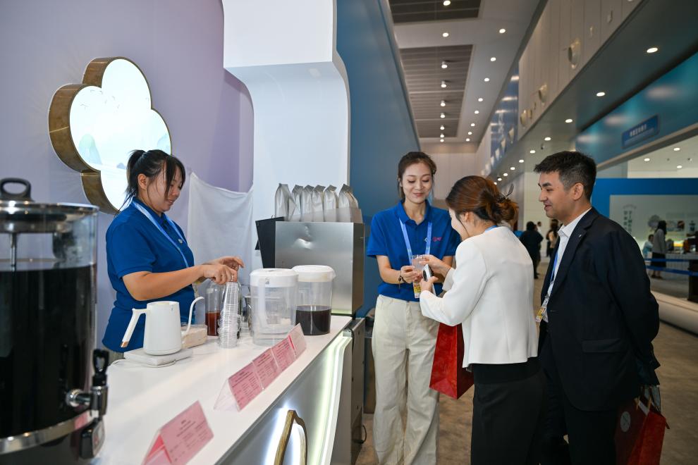 上合组织天津峰会丨记者手记：中医药“圈粉”上合朋友圈