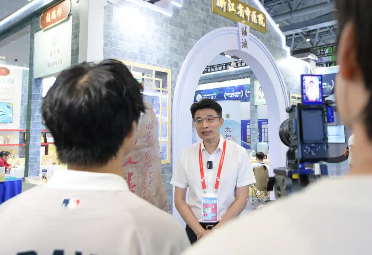 1758870860990837.jpg 8b13632762d0f703baa8a4957116d42d2797c559.jpg